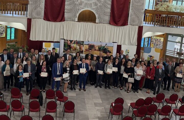 Csoportkép az oktatókról